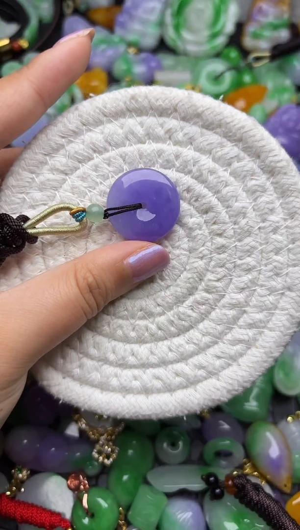 颈饰未镶嵌翡翠缅甸翡翠吊坠