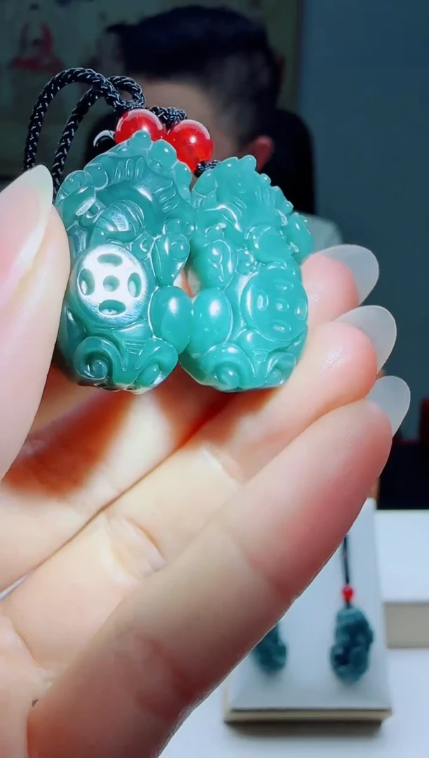 颈饰未镶嵌翡翠多样性发其一