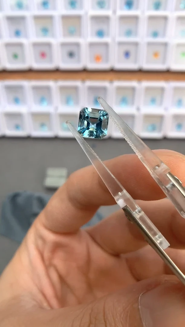 未镶嵌裸石定制海蓝宝石1.89ct 圣玛
