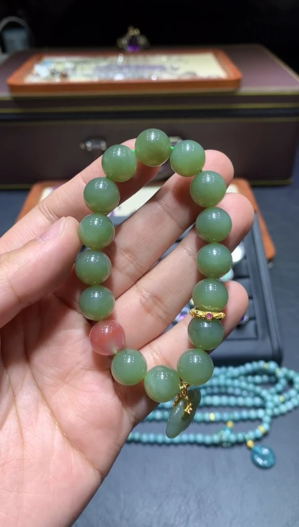 【闪购商品】和田玉手链未镶嵌K68
