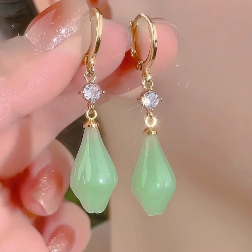 铜合金合成锆石耳饰  【74号】法式复古玉兰花轻奢百搭古风简约耳饰商品图