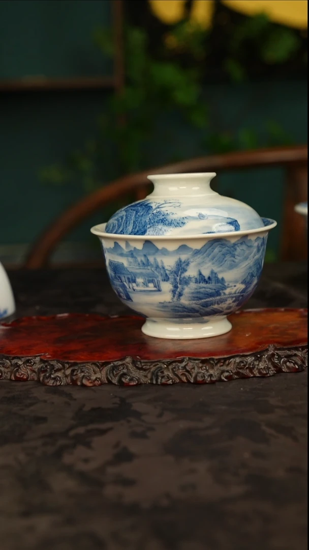 谢凯山坊青花手绘山水二才盖碗