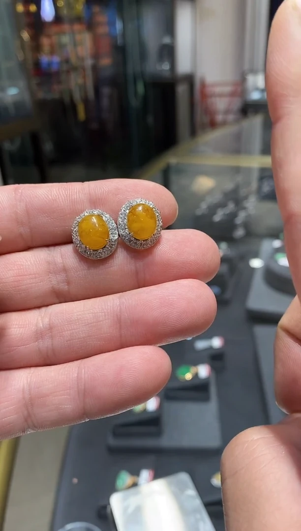 【闪购商品】蜜蜡耳饰未镶嵌亏米福利