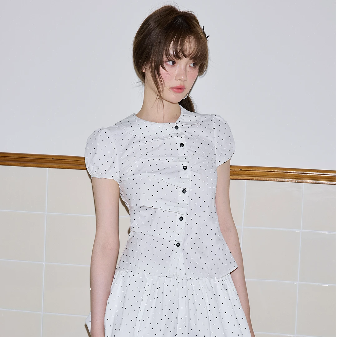 Romance Nanci波点压褶设计衬衫花苞裙套装