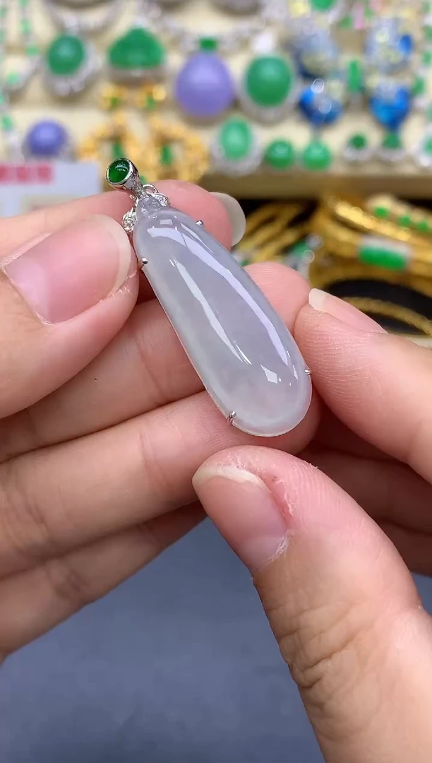 颈饰18K金镶嵌翡翠72-中国好珍宝