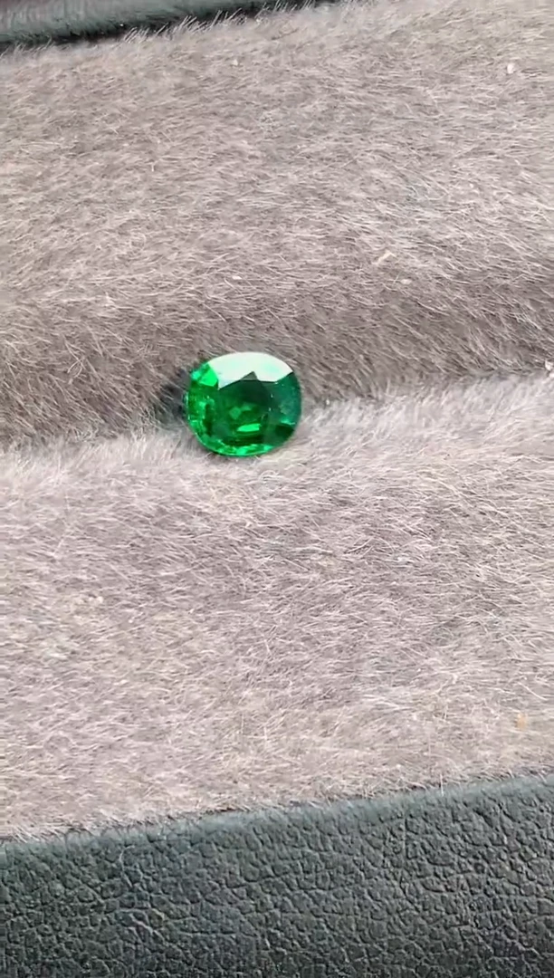 未镶嵌裸石石榴石（沙弗莱）0.71-1420天然沙弗莱