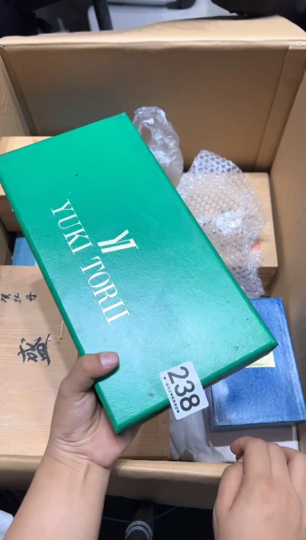 瓷片张**婷238..........