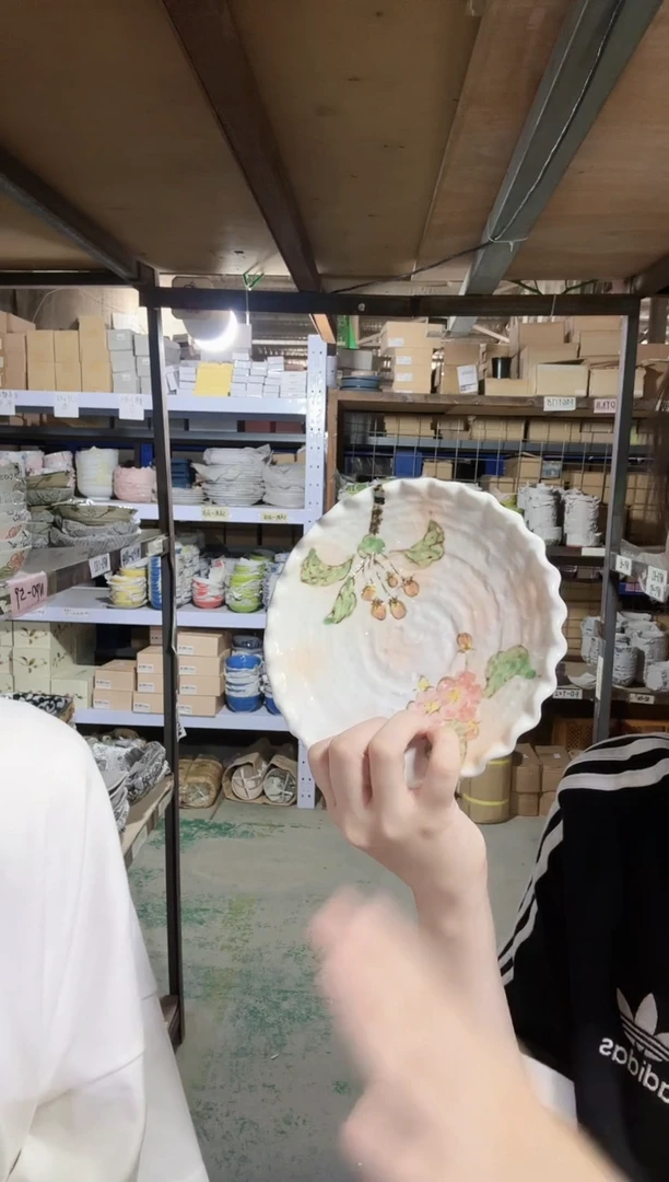 陶瓷山樱花花瓣盘16.5cm一个