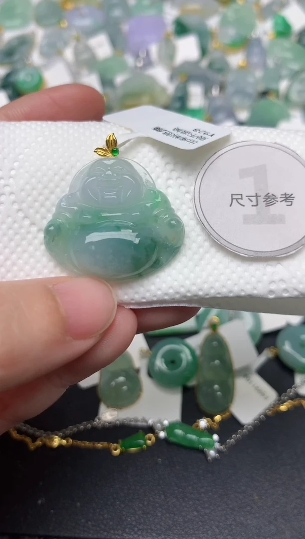 颈饰18K金镶嵌翡翠天然缅甸A货翡翠