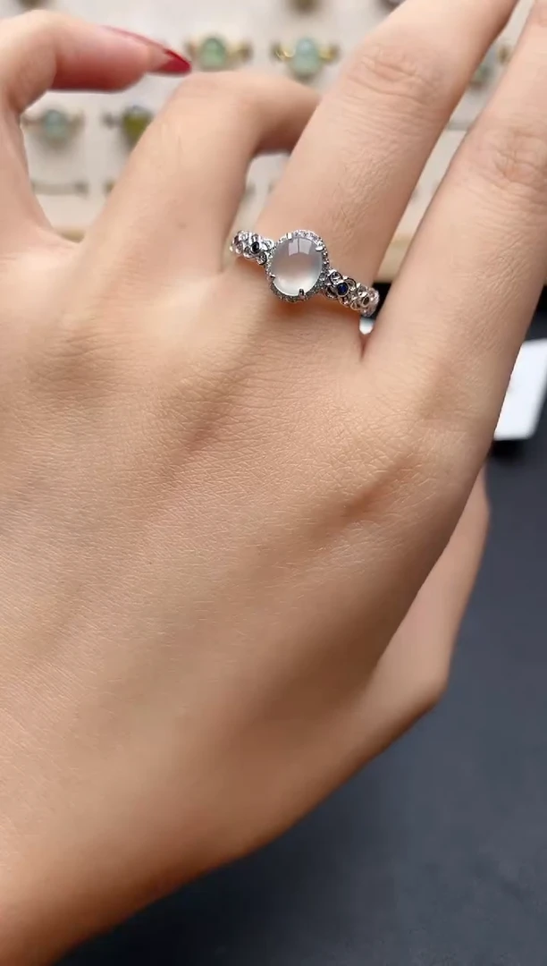 【闪购商品】翡翠戒指银S925镶嵌一物一证一礼盒