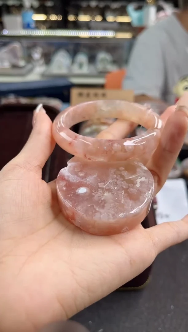 石英质玉手镯未镶嵌56圈口（赠品镯心）617170