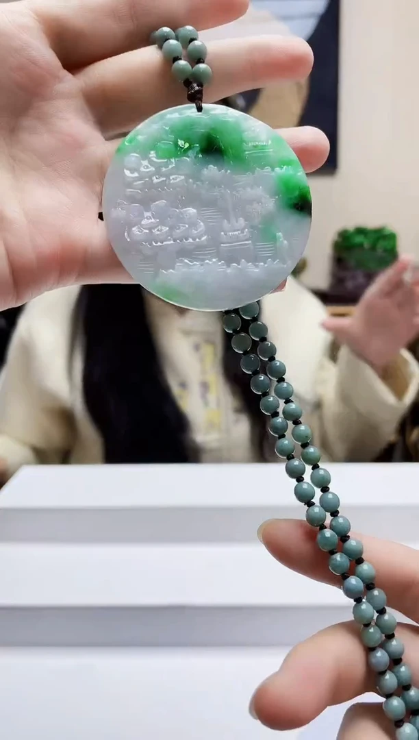 未镶嵌定制翡翠吊坠68