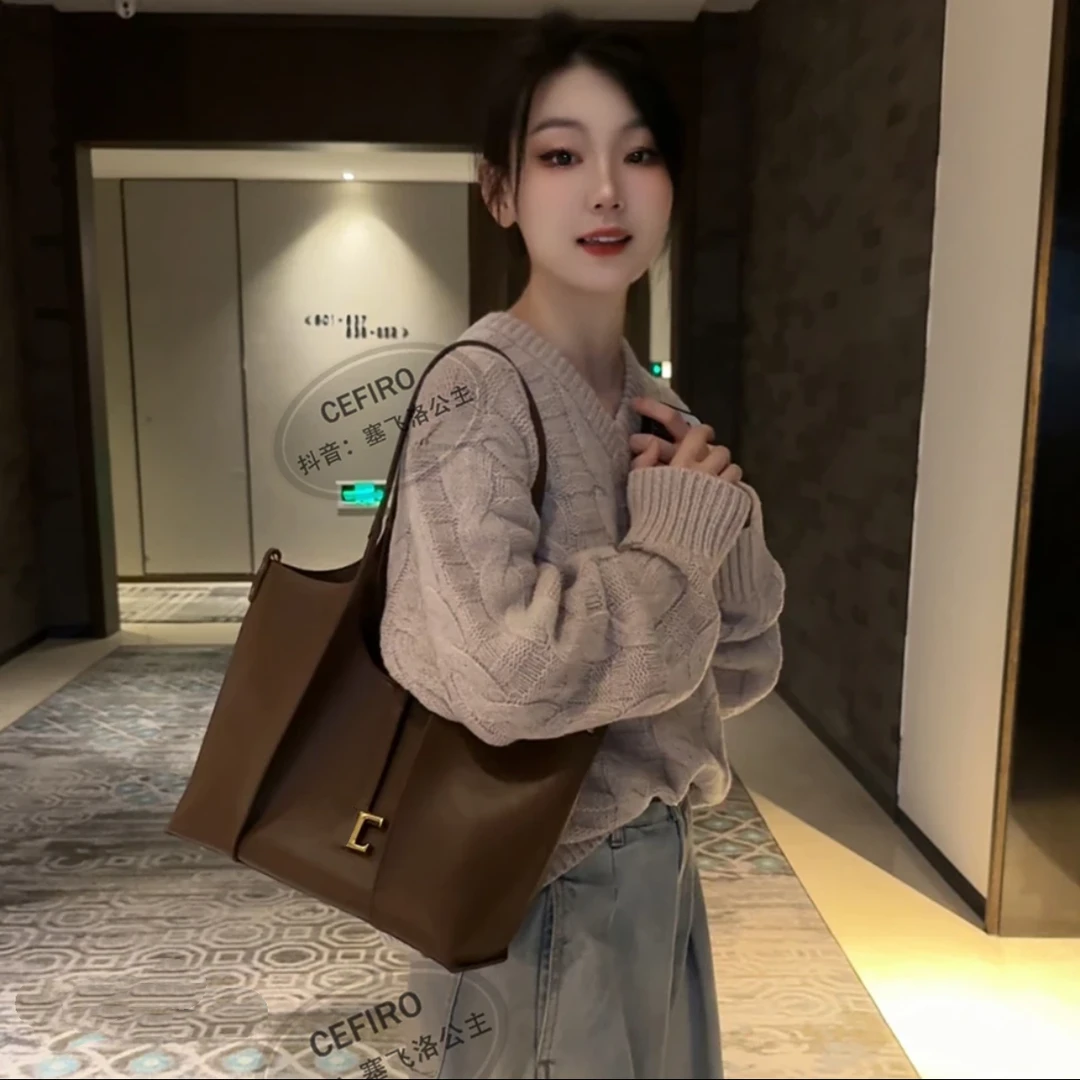 【CEFIRO · 塞飞洛】 新品上新！新款女包 WGG-1WC793 咖啡