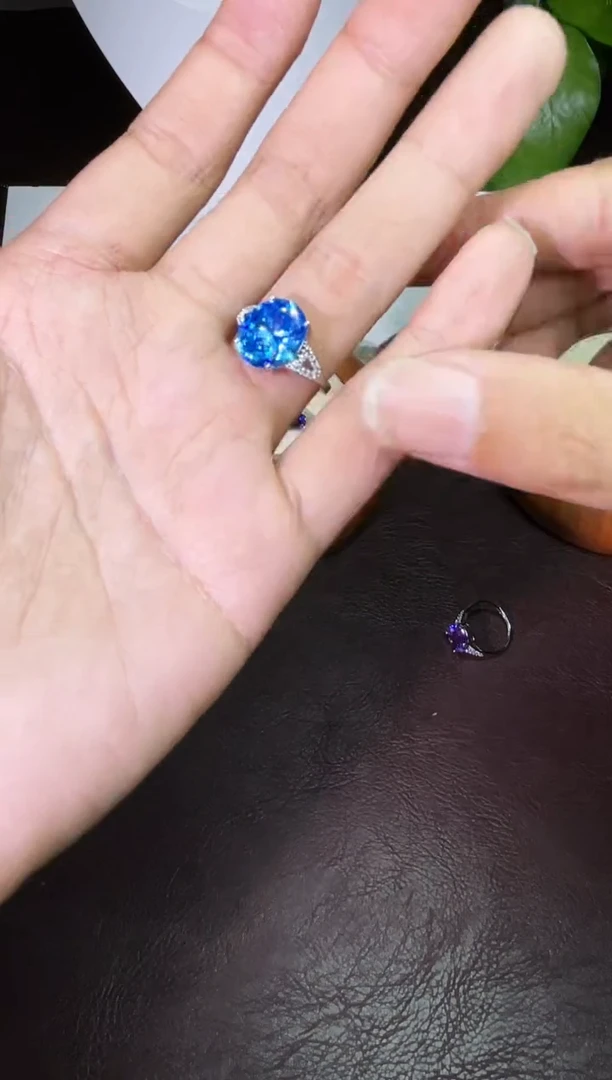 合金合成钻石蓝宝戒指