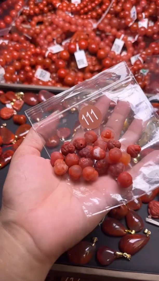 南红玛瑙未镶嵌珠宝奇石111