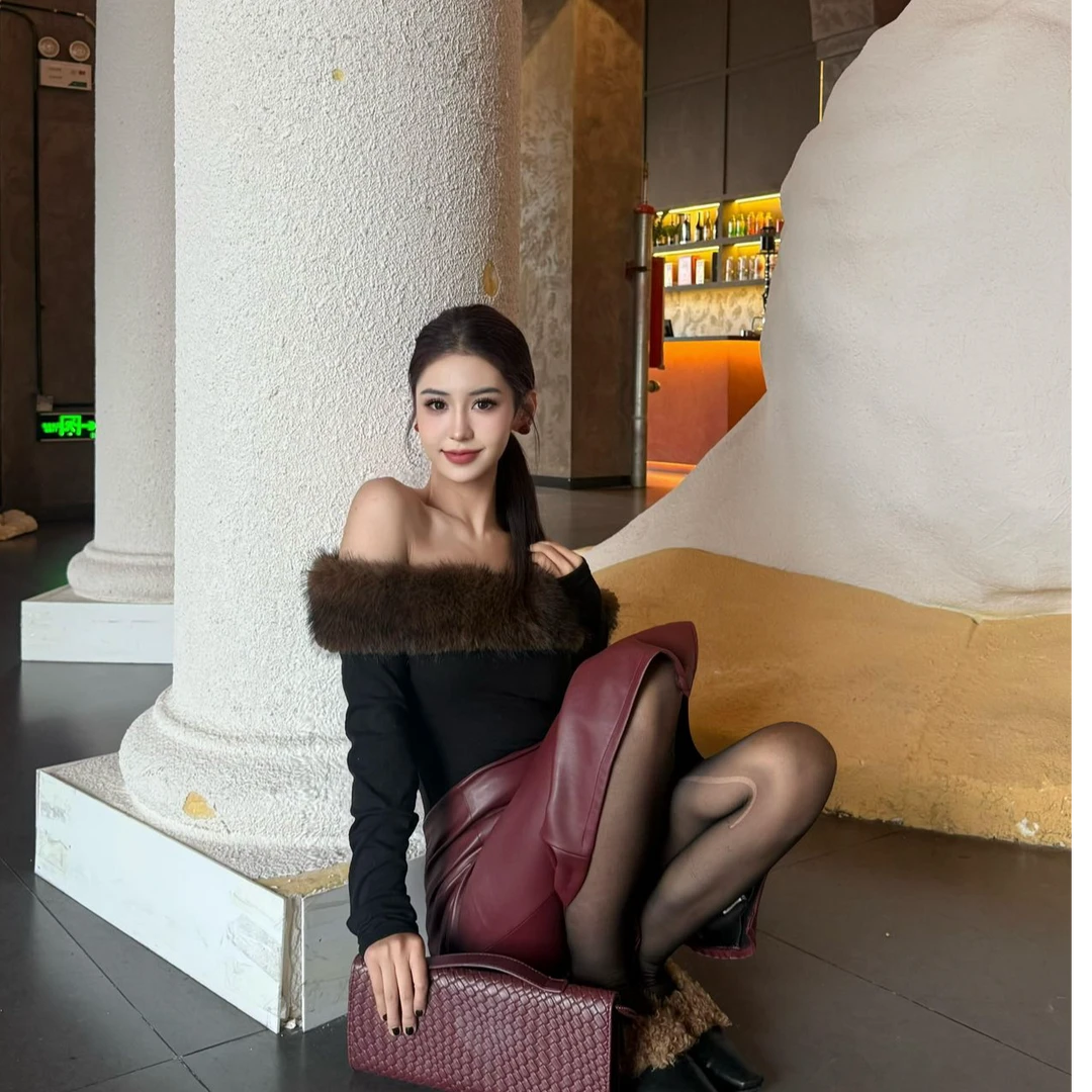 性感辣妹斜肩外穿修身长袖上衣气质显瘦洋气休闲百搭半身裙套装女