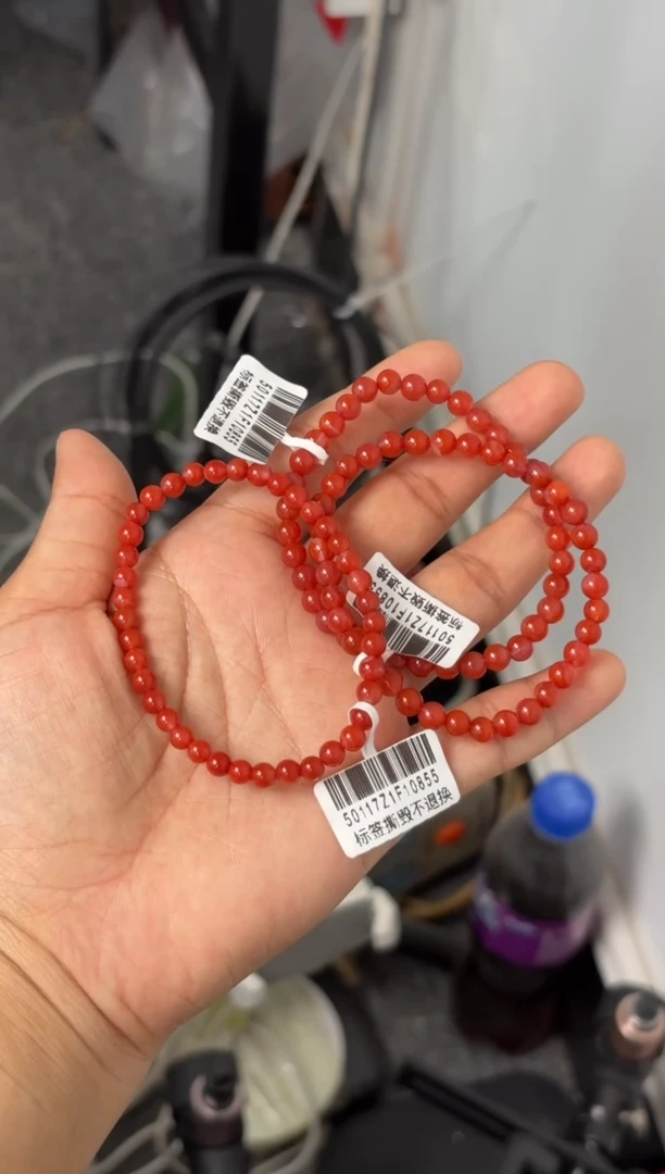 南红玛瑙手串未镶嵌原矿无优化大黑洞锦红4mm单圈多样性发1