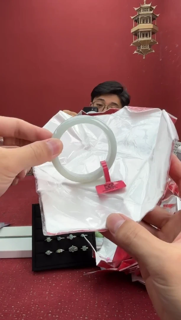 翡翠手镯未镶嵌6手镯