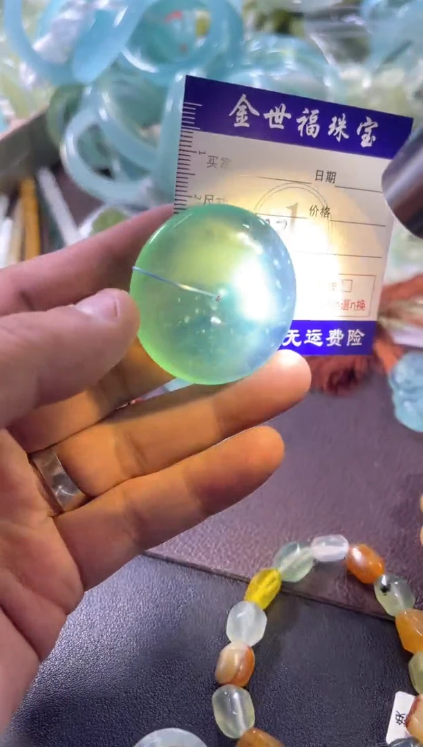 未镶嵌蛇纹石玉颈饰11