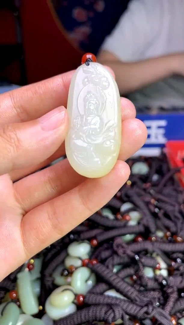 未镶嵌和田玉挂件1