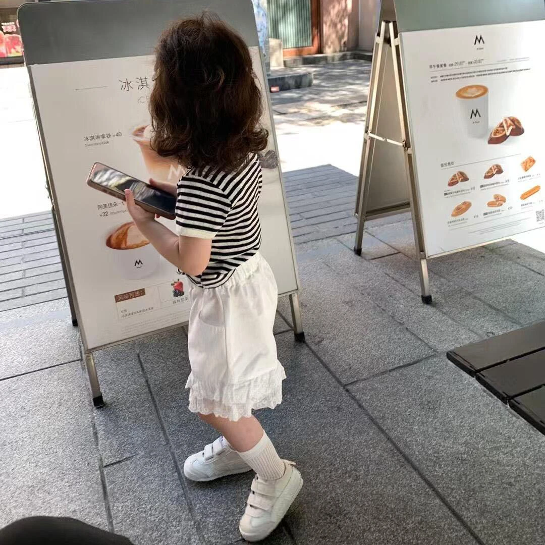 小思家女童2025夏季百搭韩版复古风条纹短袖上衣蕾丝花边裤套装