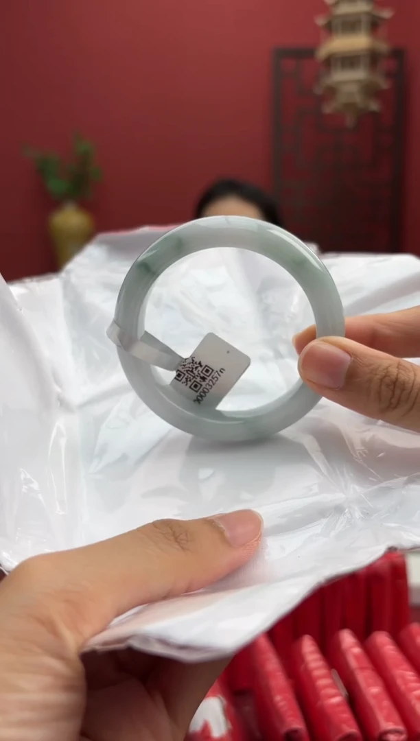 未镶嵌手镯翡翠翡翠手镯4