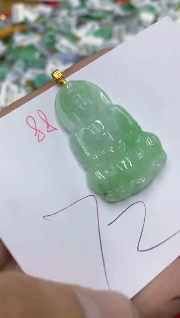 翡翠未镶嵌颈饰1111111111