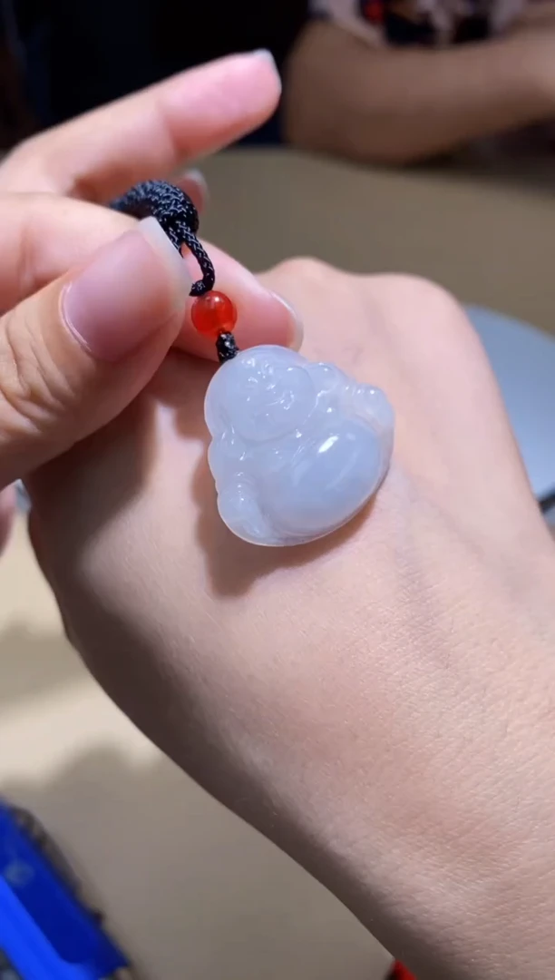 颈饰未镶嵌翡翠挂件