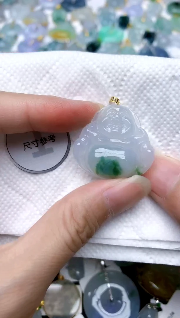 颈饰18K金镶嵌翡翠天然A货翡翠