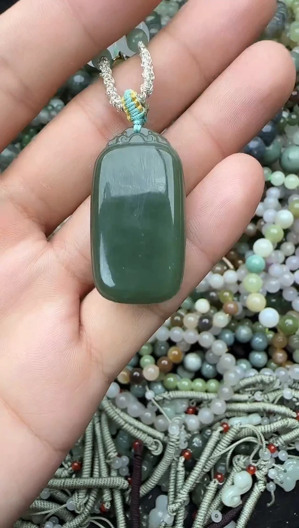 颈饰未镶嵌和田玉拍一发一