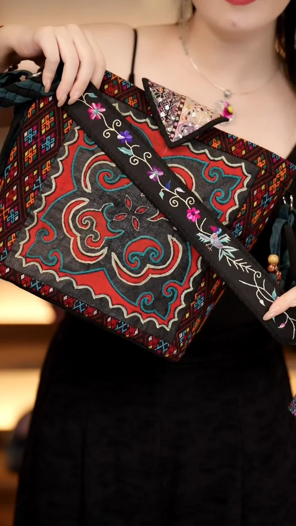 刺绣?*?私人定制手工刺绣包S9755