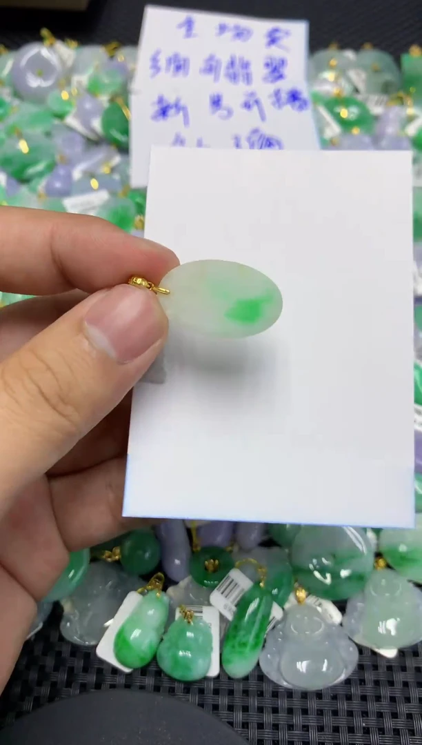 颈饰未镶嵌翡翠天然缅甸翡翠A货