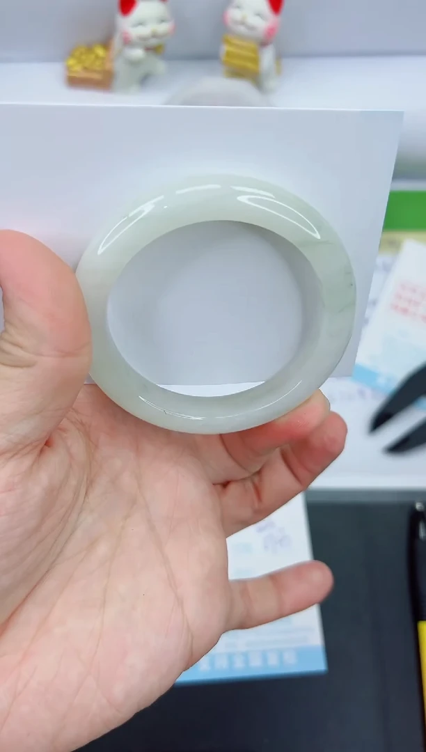 【闪购商品】石英质玉手镯未镶嵌1103-52.3