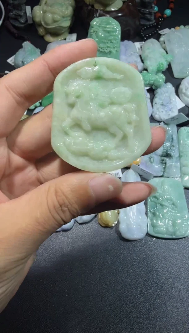 【闪购商品】翡翠颈饰未镶嵌00000451