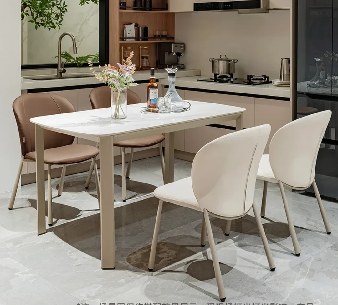 好莱客样品现代餐桌 四人位 只限当地购买 给送货