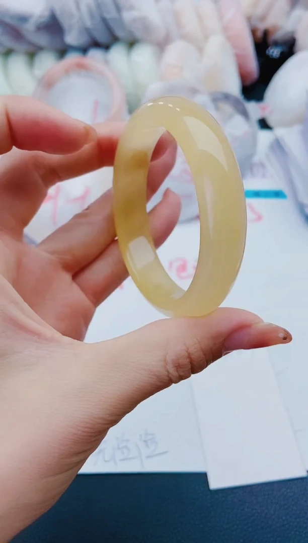 未镶嵌手镯石英质玉H23-54-55