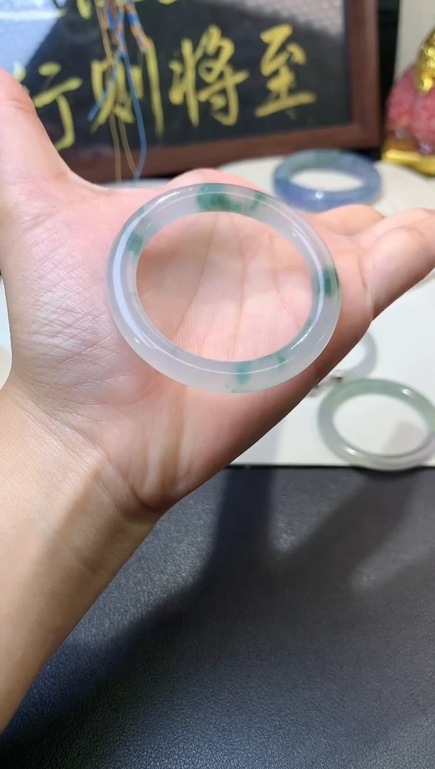 未镶嵌定制翡翠毛货