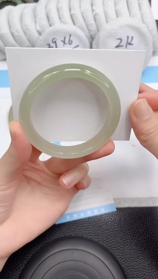 未镶嵌手镯石英质玉79-55.2