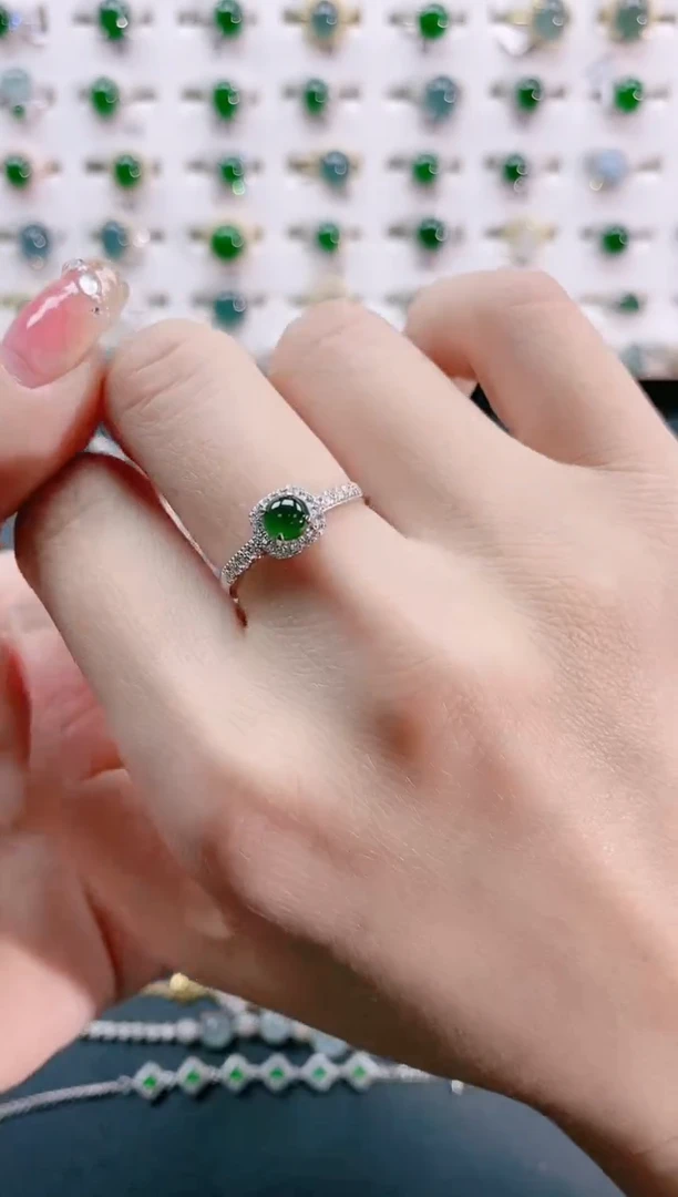 【闪购商品】翡翠戒指银S925镶嵌天然翡翠