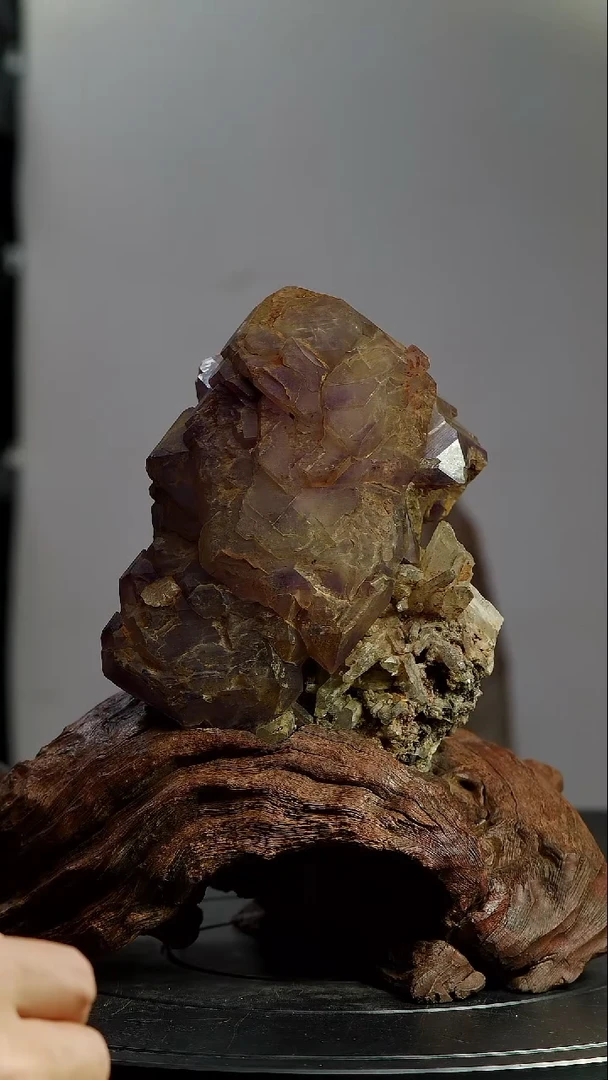 古老紫晶骸骨未镶嵌水晶重量3.02kg