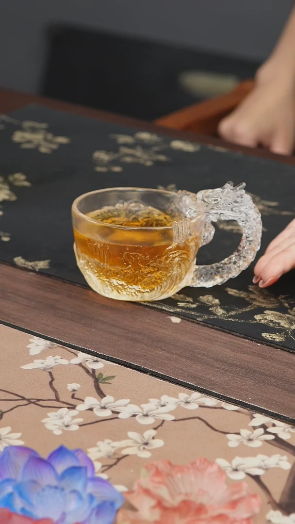 手工艺品琉璃白色龙杯