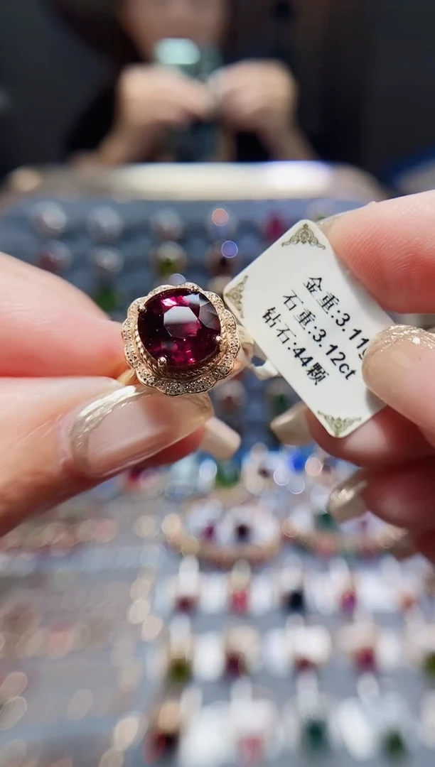 碧玺戒指18K金镶嵌3.12.