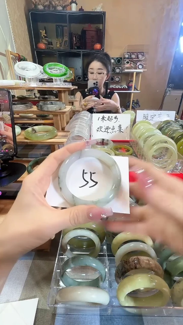岫玉未镶嵌手镯7
