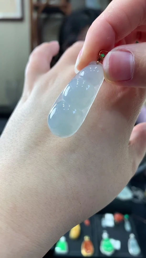 【闪购商品】翡翠吊坠(不含链)18K金镶嵌挂件