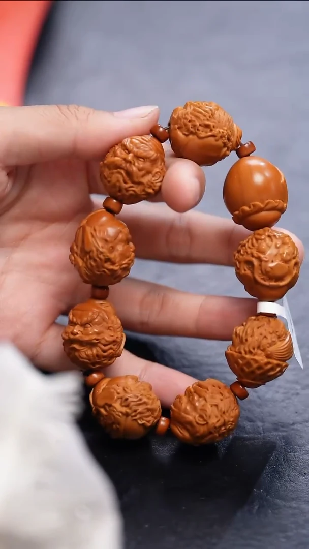 手串橄榄核钟馗头