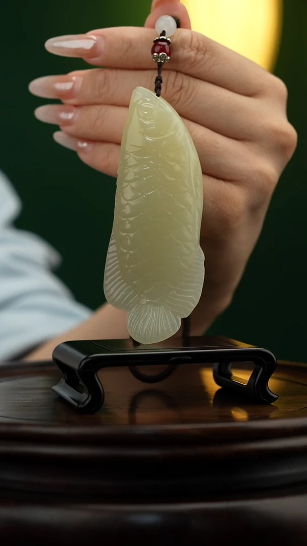 玉【金龙鱼】天然玉石手把件