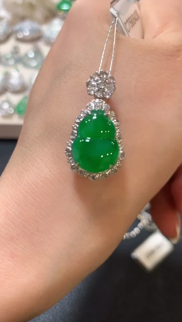 吊坠(不含链)18K金镶嵌翡翠n174