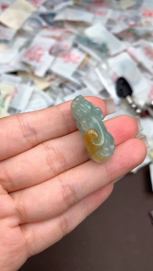 未镶嵌挂件翡翠一