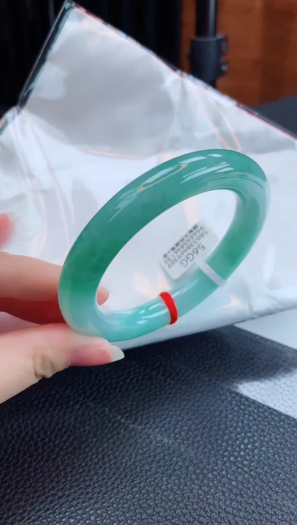 【闪购商品】翡翠手镯未镶嵌缅甸天然翡翠A货手镯
