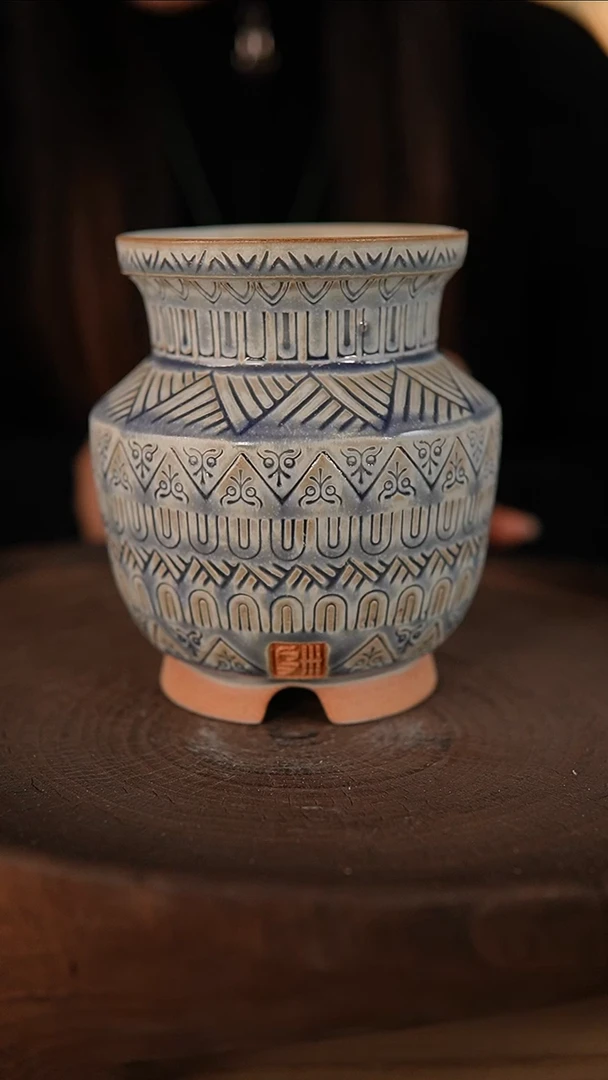 【闪购商品】红陶2-2-143默认有瑕口8.5